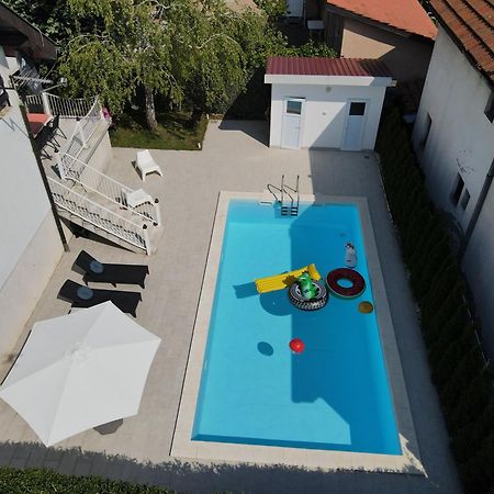 Villa Mina Kladovo, 5-Bedroom Villa With Pool For Up To 12 People Eksteriør bilde