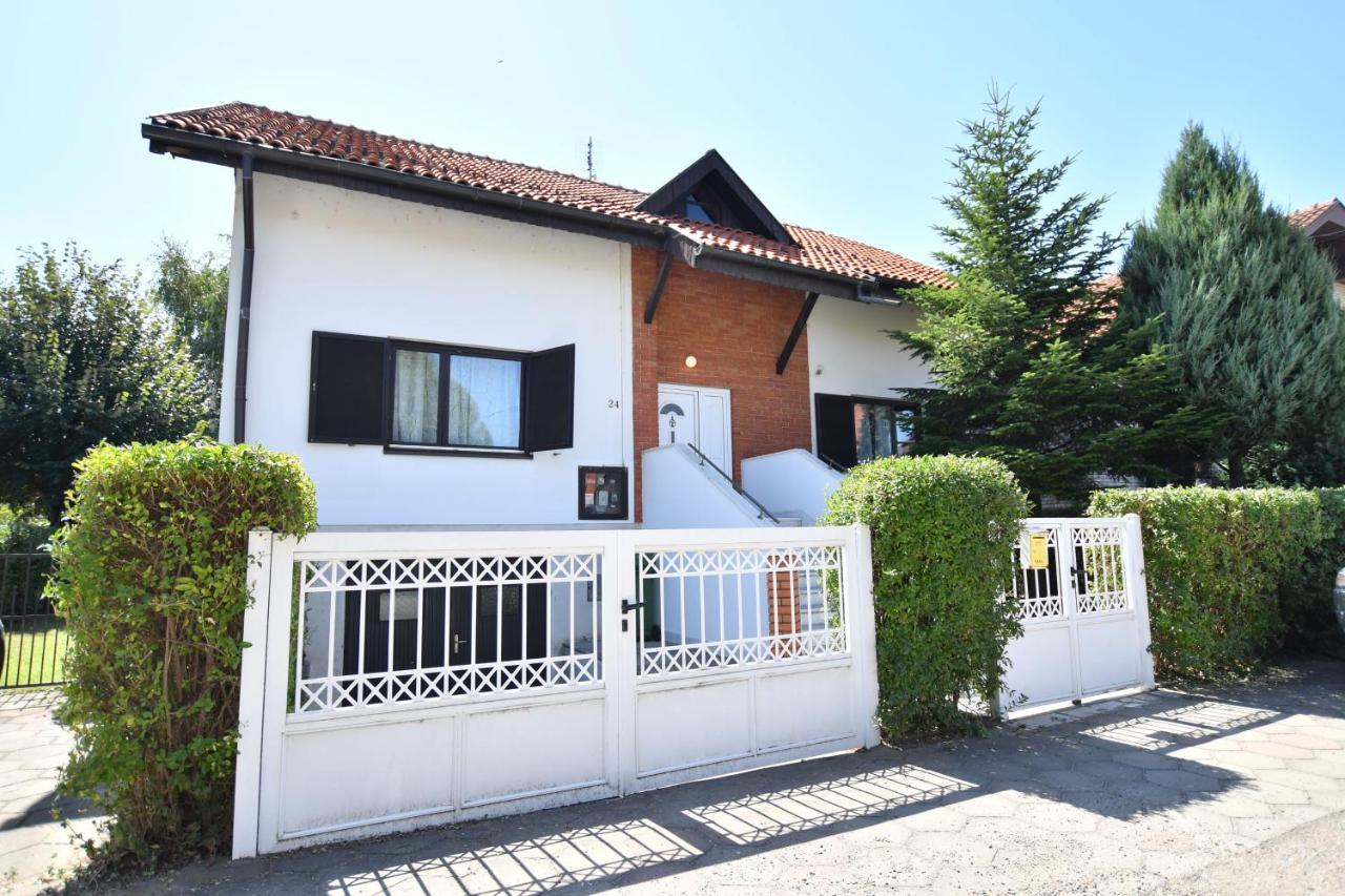 Villa Mina Kladovo, 5-Bedroom Villa With Pool For Up To 12 People Eksteriør bilde