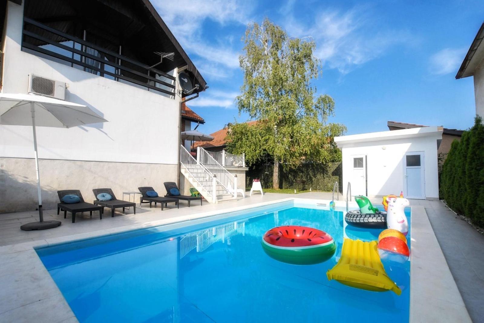 Villa Mina Kladovo, 5-Bedroom Villa With Pool For Up To 12 People Eksteriør bilde