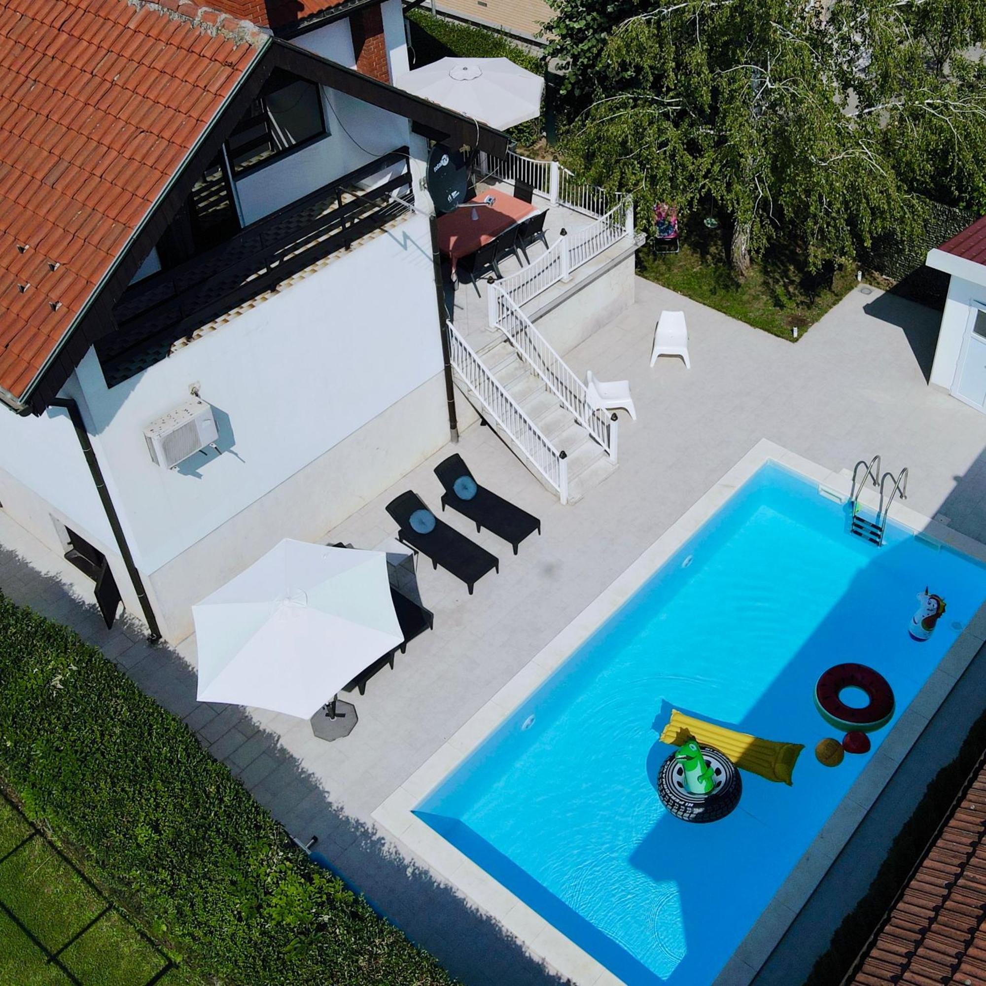 Villa Mina Kladovo, 5-Bedroom Villa With Pool For Up To 12 People Eksteriør bilde